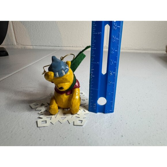 Disney Midwest of Cannon Winnie The Pooh Sitting On Snowflake Ornament Vintage - Picture 5 of 8